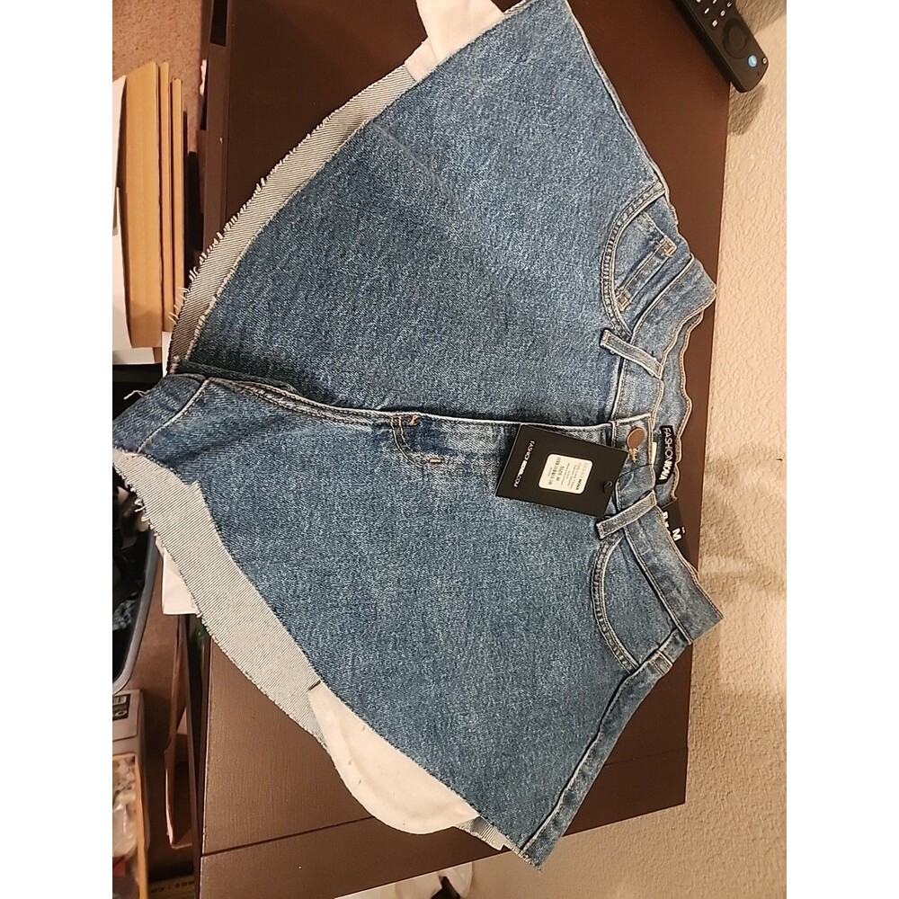 Fashion Nova Blue Jean Shorts Womens Size M NWT Brand New Denim Shorts